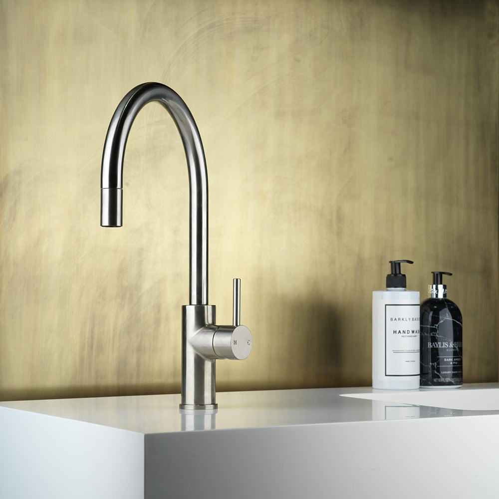 Faucet Strommen Pegasi M Curved Sink Mixer with Pull Out