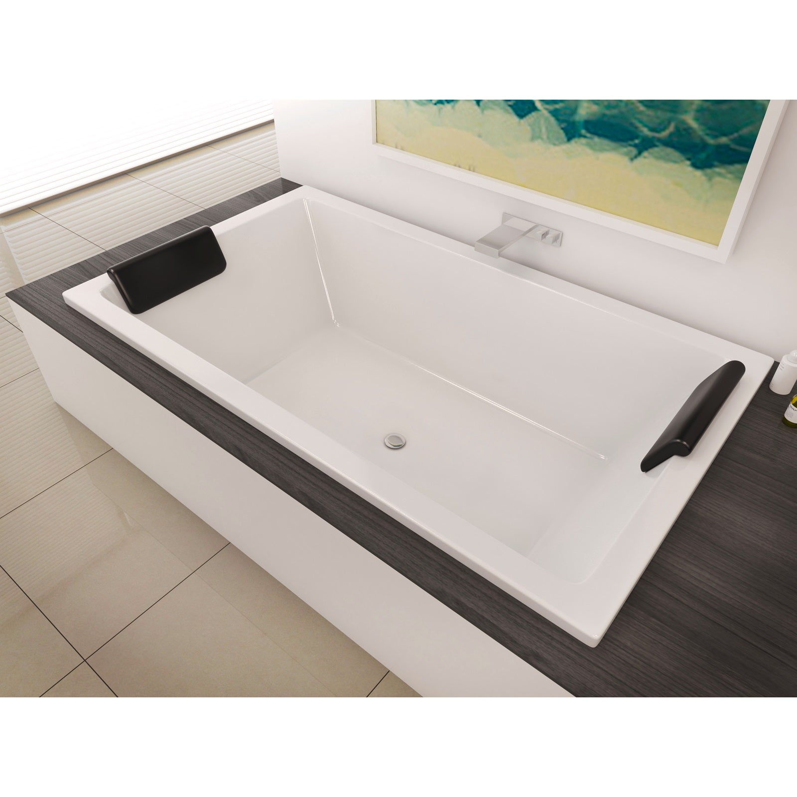 Decina Decina 1795 Lago Inset Bath | Vogue Spas & Bathrooms